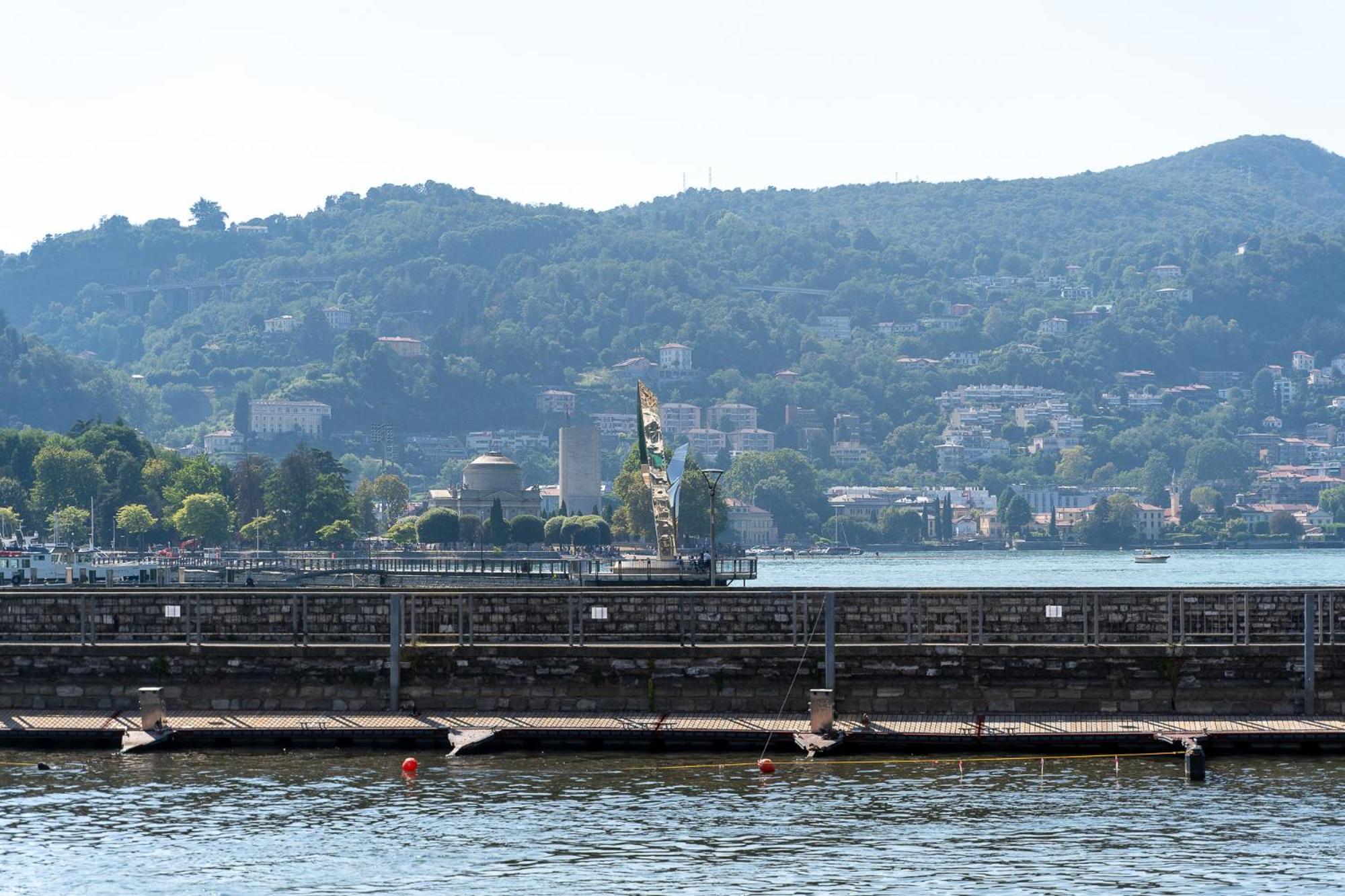 Appartamento Esclusivo Fronte Lago, In Centro A Como Con Garage Extérieur photo